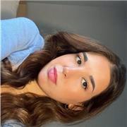 Tengo título C1 de Inglés de Cambridge, B1 de Francés certificados y experiencia dando clases a niños de idiomas (Inglés, Francés, Italiano y Español para extranjeros)